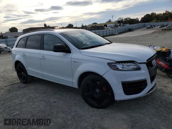 ✅ 2015 Audi Q7 S line Prestige • VIN: WA1DGAFE0FD029256 • Lot: 91498035. Wystawiony na Copart z przebiegiem 120 720 mil. Bezpłatny archiwum sprzedaży aukcyjnych z USA i szczegółowy raport historii pojazdu na DreamBid. Zdjęcie 4.