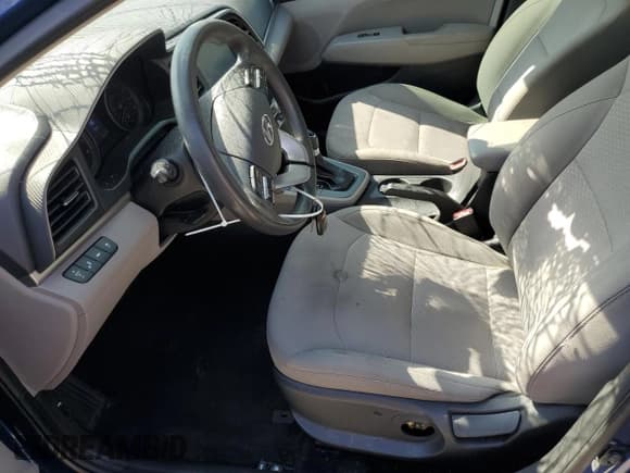 ✅ 2020 Hyundai Elantra SEL • VIN: 5NPD84LFXLH573142 • Лот: 81095845. Опубликован ранее на Copart с пробегом 152 077 миль. Бесплатный доступ к архиву аукционных продаж из США и подробный отчёт об истории автомобиля на DreamBid. Изображение 7.