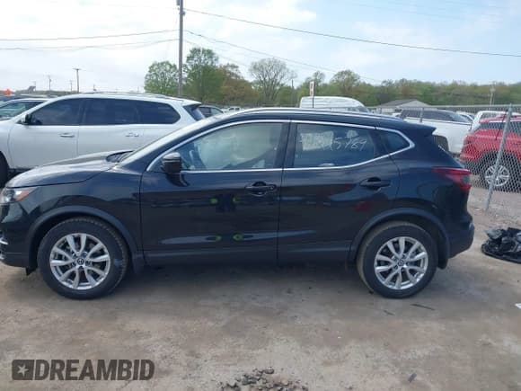 ✅ 2021 Nissan Rogue SV • VIN: JN1BJ1BW0MW673552 • Lot: 42225789. Listed on IAAI with 27,531 mi. Free auction sales archive from the USA and detailed vehicle history report at DreamBid. Image 14.