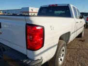 ✅ 2018 Chevrolet Silverado 1500 Work Truck • VIN: 1GCRCNEH9JZ347947 • Lot: 43656067. Wystawiony na IAAI z przebiegiem 44 355 mil. Bezpłatny archiwum sprzedaży aukcyjnych z USA i szczegółowy raport historii pojazdu na DreamBid. Zdjęcie 6.