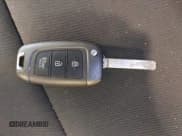 ✅ 2022 Hyundai Tucson SE • VIN: 5NMJACAE2NH079336 • Lot: 42364430. Wystawiony na IAAI z przebiegiem 23 981 mil. Bezpłatny archiwum sprzedaży aukcyjnych z USA i szczegółowy raport historii pojazdu na DreamBid. Zdjęcie 11.