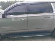 ✅ 2021 Chevrolet Suburban LT • VIN: 1GNSKCKD6MR400948 • Lot: 42625415. Wystawiony na IAAI z przebiegiem 92 589 mil. Bezpłatny archiwum sprzedaży aukcyjnych z USA i szczegółowy raport historii pojazdu na DreamBid. Zdjęcie 14.