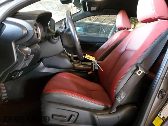 ✅ 2022 Lexus IS 300 • VIN: JTHAA1D20N5120585 • Lot: 91408755. Wystawiony na Copart z przebiegiem 27 291 mil. Bezpłatny archiwum sprzedaży aukcyjnych z USA i szczegółowy raport historii pojazdu na DreamBid. Zdjęcie 7.