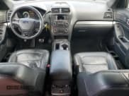 ✅ 2018 Ford Police Interceptor Utility • VIN: 1FM5K8AR2JGC34222 • Lot: 85199855. Wystawiony na Copart z przebiegiem 72 959 mil. Bezpłatny archiwum sprzedaży aukcyjnych z USA i szczegółowy raport historii pojazdu na DreamBid. Zdjęcie 8.