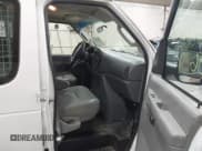 ✅ 2006 Ford Econoline Passenger XL • VIN: 1FBNE31LX6DB02171 • Lot: 42084666. Wystawiony na IAAI z przebiegiem 86 624 mil. Bezpłatny archiwum sprzedaży aukcyjnych z USA i szczegółowy raport historii pojazdu na DreamBid. Zdjęcie 5.