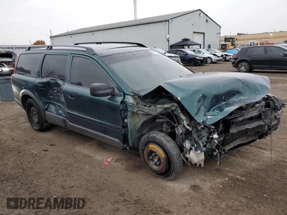 ✅ 2003 Volvo V70 XC70 • VIN: YV1SZ59H931102619 • Лот: 90887045. Опубликован ранее на Copart с пробегом 148 960 миль. Бесплатный доступ к архиву аукционных продаж из США и подробный отчёт об истории автомобиля на DreamBid. Изображение 4.