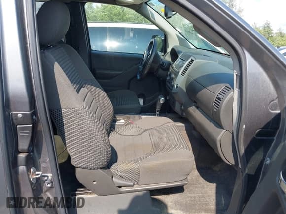 ✅ 2018 Nissan Frontier Pro-4X • VIN: 1N6AD0CW9JN702134 • Lot: 42535323. Listed on IAAI with 106,587 mi. Free auction sales archive from the USA and detailed vehicle history report at DreamBid. Image 5.