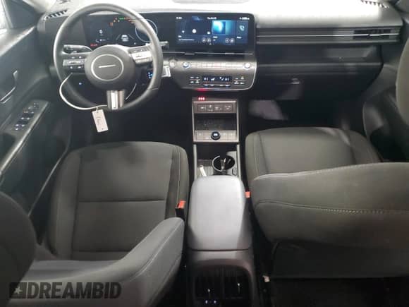 2024 Hyundai Kona SEL with VIN KM8HC3AB2RU133565, listed as a Copart auction lot 90212725 with 5,699 mi miles and Salvage title. Bid and sale history available at DreamBid. Image 8.