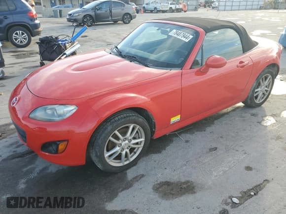 ✅ 2010 Mazda MX-5 Miata Touring • VIN: JM1NC2EFXA0207387 • Lot: 78487944. Wystawiony na Copart z przebiegiem 106 648 mil. Bezpłatny archiwum sprzedaży aukcyjnych z USA i szczegółowy raport historii pojazdu na DreamBid. Zdjęcie 1.