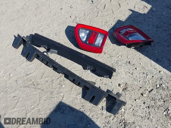 ✅ 2023 Ford Bronco Sport Heritage • VIN: 3FMCR9G61PRD08589 • Лот: 40706185. Опубликован ранее на IAAI с пробегом 150 000 миль. Бесплатный доступ к архиву аукционных продаж из США и подробный отчёт об истории автомобиля на DreamBid. Изображение 12.