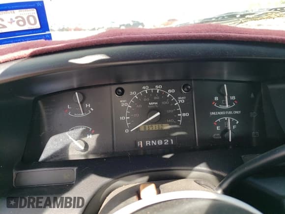 ✅ 1995 Ford F-250 • VIN: 1FTHX25G3SKA95726 • Lot: 71812654. Listed on Copart with 83,713 mi. Free auction sales archive from the USA and detailed vehicle history report at DreamBid. Image 9.