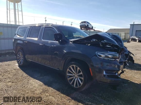 ✅ 2023 Jeep Grand Wagoneer Series II Obsidian • VIN: 1C4SJVFJ7PS530192 • Лот: 79361124. Опубликован ранее на Copart с пробегом 33 730 миль. Бесплатный доступ к архиву аукционных продаж из США и подробный отчёт об истории автомобиля на DreamBid. Изображение 4.