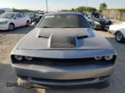 ✅ 2015 Dodge Challenger R/T Scat Pack • VIN: 2C3CDZFJXFH788333 • Lot: 72072065. Wystawiony na Copart z przebiegiem 38 898 mil. Bezpłatny archiwum sprzedaży aukcyjnych z USA i szczegółowy raport historii pojazdu na DreamBid. Zdjęcie 5.