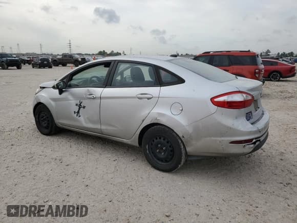 ✅ 2014 Ford Fiesta S • VIN: 3FADP4AJ6EM127809 • Lot: 54985085. Listed on Copart with 136,257 mi. Free auction sales archive from the USA and detailed vehicle history report at DreamBid. Image 2.