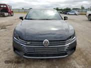 ✅ 2019 Volkswagen Arteon SE R-Line • VIN: WVWFR7AN4KE031681 • Lot: 53013074. Wystawiony na Copart z przebiegiem 57 647 mil. Bezpłatny archiwum sprzedaży aukcyjnych z USA i szczegółowy raport historii pojazdu na DreamBid. Zdjęcie 5.