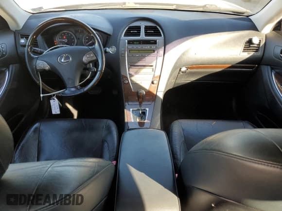 ✅ 2011 Lexus ES 330 • VIN: JTHBK1EGXB2417307 • Лот: 89658585. Опубликован ранее на Copart с пробегом 177 546 миль. Бесплатный доступ к архиву аукционных продаж из США и подробный отчёт об истории автомобиля на DreamBid. Изображение 8.