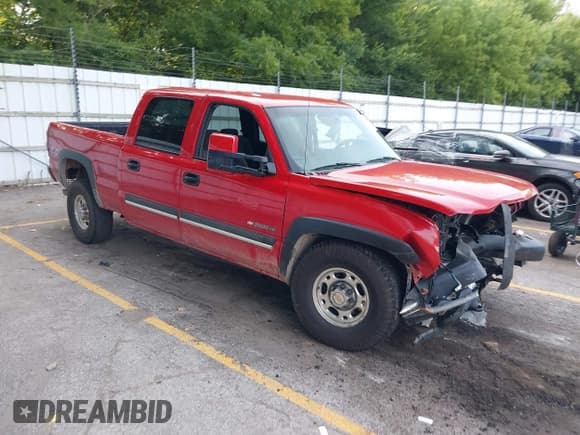 ✅ 2004 Chevrolet Silverado 2500HD LS • VIN: 1GCHK23U54F182529 • Лот: 42749003. Опубликован ранее на IAAI с пробегом Не указан. Бесплатный доступ к архиву аукционных продаж из США и подробный отчёт об истории автомобиля на DreamBid. Изображение 1.