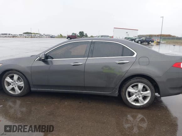 ✅ 2010 Acura TSX • VIN: JH4CU2F60AC026573 • Lot: 43454252. Wystawiony na IAAI z przebiegiem 95 767 mil. Bezpłatny archiwum sprzedaży aukcyjnych z USA i szczegółowy raport historii pojazdu na DreamBid. Zdjęcie 14.