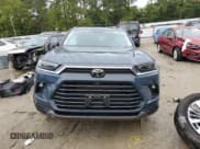 ✅ 2024 Toyota Highlander Platinum • VIN: 5TDAAAB55RS014549 • Lot: 81266385. Listed on Copart with 37,028 mi. Free auction sales archive from the USA and detailed vehicle history report at DreamBid. Image 5.