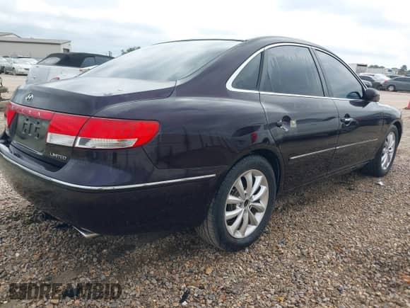 2006 Hyundai Azera SE с VIN KMHFC46F06A043823, выставлен на аукционе IAAI как лот 43412399 с пробегом 164 291 миль миль и . История ставок и продаж доступна на DreamBid. Изображение 4.