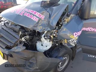 ✅ 2018 Mercedes-Benz Sprinter Cargo Worker • VIN: WD3PE7CD3JP648054 • Lot: 43625298. Wystawiony na IAAI z przebiegiem 60 887 mil. Bezpłatny archiwum sprzedaży aukcyjnych z USA i szczegółowy raport historii pojazdu na DreamBid. Zdjęcie 6.