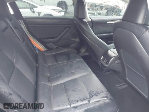 ✅ 2023 Tesla Model 3 • VIN: 5YJ3E1EA8PF687455 • Lot: 41572917. Wystawiony na IAAI z przebiegiem 33 097 mil. Bezpłatny archiwum sprzedaży aukcyjnych z USA i szczegółowy raport historii pojazdu na DreamBid. Zdjęcie 8.