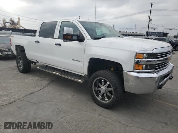 ✅ 2018 Chevrolet Silverado 2500HD Work Truck • VIN: 1GC1KUEG5JF127434 • Лот: 91514585. Опубликован ранее на Copart с пробегом 182 699 миль. Бесплатный доступ к архиву аукционных продаж из США и подробный отчёт об истории автомобиля на DreamBid. Изображение 4.