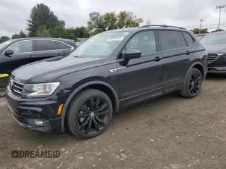 ✅ 2021 Volkswagen Tiguan SE • VIN: 3VV2B7AX1MM067735 • Lot: 86079125. Wystawiony na Copart z przebiegiem 83 584 mil. Bezpłatny archiwum sprzedaży aukcyjnych z USA i szczegółowy raport historii pojazdu na DreamBid. Zdjęcie 1.