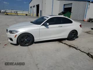 ✅ 2016 BMW 2 Series M235i • VIN: WBA1J7C5XGV359206 • Лот: 82166715. Опубликован ранее на Copart с пробегом 83 361 миль. Бесплатный доступ к архиву аукционных продаж из США и подробный отчёт об истории автомобиля на DreamBid. Изображение 1.