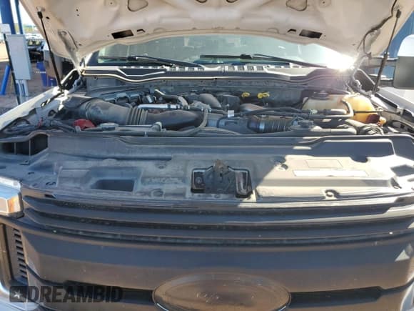 ✅ 2019 Ford F-250 XL • VIN: 1FT7W2BT9KEE45391 • Lot: 71217645. Listed on Copart with 105,265 mi. Free auction sales archive from the USA and detailed vehicle history report at DreamBid. Image 11.