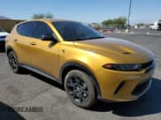 ✅ 2024 Dodge Hornet R/T • VIN: ZACPDFCW5R3A23830 • Lot: 65752895. Listed on Copart with 3,572 mi. Free auction sales archive from the USA and detailed vehicle history report at DreamBid. Image 4.