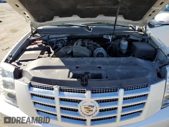 ✅ 2012 Cadillac Escalade ESV Luxury • VIN: 1GYS4HEF3CR204519 • Лот: 46680695. Опубликован ранее на Copart с пробегом 138 238 миль. Бесплатный доступ к архиву аукционных продаж из США и подробный отчёт об истории автомобиля на DreamBid. Изображение 11.