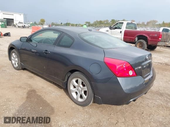 ✅ 2008 Nissan Altima S • VIN: 1N4AL24E28C210046 • Lot: 43443810. Listed on IAAI with 137,591 mi. Free auction sales archive from the USA and detailed vehicle history report at DreamBid. Image 3.