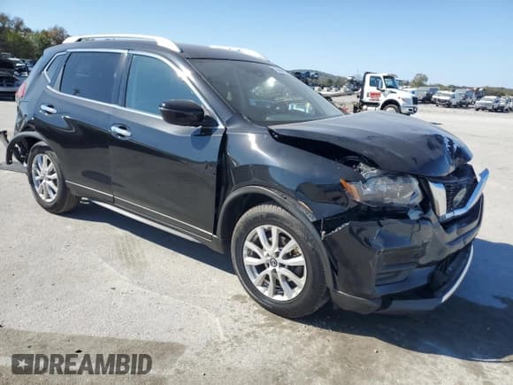 ✅ 2019 Nissan Rogue SV • VIN: KNMAT2MT6KP515963 • Lot: 82469575. Wystawiony na Copart z przebiegiem 131 400 mil. Bezpłatny archiwum sprzedaży aukcyjnych z USA i szczegółowy raport historii pojazdu na DreamBid. Zdjęcie 4.