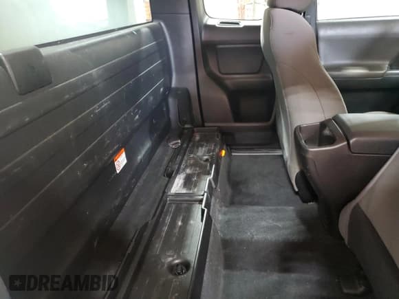 ✅ 2016 Toyota Tacoma SR • VIN: 5TFSX5EN7GX044701 • Lot: 90871605. Wystawiony na Copart z przebiegiem 210 310 mil. Bezpłatny archiwum sprzedaży aukcyjnych z USA i szczegółowy raport historii pojazdu na DreamBid. Zdjęcie 10.