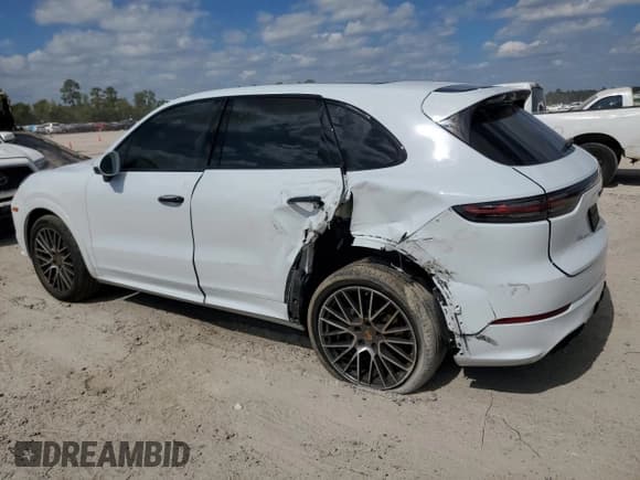✅ 2023 Porsche Cayenne S • VIN: WP1AB2AY7PDA15031 • Лот: 86699105. Опубликован ранее на Copart с пробегом 24 501 миль. Бесплатный доступ к архиву аукционных продаж из США и подробный отчёт об истории автомобиля на DreamBid. Изображение 2.
