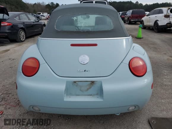 ✅ 2005 Volkswagen Beetle GLS • VIN: 3VWCD31Y75M366093 • Lot: 45969895. Listed on Copart with 100,678 mi. Free auction sales archive from the USA and detailed vehicle history report at DreamBid. Image 6.