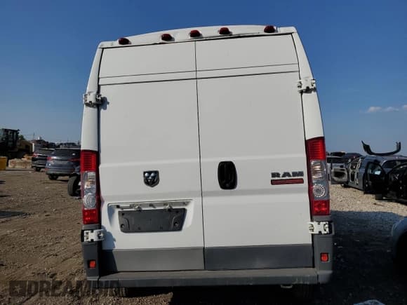 ✅ 2016 Ram ProMaster Cargo • VIN: 3C6TRVDG2GE131754 • Lot: 81498025. Wystawiony na Copart z przebiegiem Nie podano. Bezpłatny archiwum sprzedaży aukcyjnych z USA i szczegółowy raport historii pojazdu na DreamBid. Zdjęcie 6.