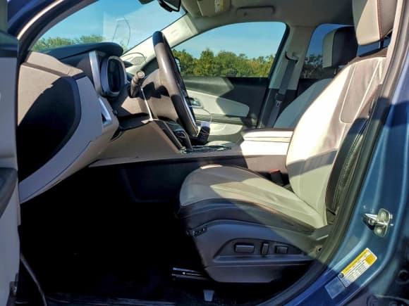 ✅ 2012 Chevrolet Equinox LTZ • VIN: 2GNALFEK2C6210045 • Лот: 93393265. Опубликован ранее на Copart с пробегом 109 273 миль. Бесплатный доступ к архиву аукционных продаж из США и подробный отчёт об истории автомобиля на DreamBid. Изображение 7.