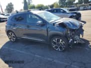 ✅ 2022 Hyundai Kona Limited • VIN: KM8K53A37NU819524 • Лот: 87104535. Опубликован ранее на Copart с пробегом 70 149 миль. Бесплатный доступ к архиву аукционных продаж из США и подробный отчёт об истории автомобиля на DreamBid. Изображение 4.
