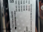 ✅ 2019 Chevrolet Silverado 1500 Custom • VIN: 1GCRYBEH8KZ309918 • Lot: 60553895. Wystawiony na Copart z przebiegiem 105 998 mil. Bezpłatny archiwum sprzedaży aukcyjnych z USA i szczegółowy raport historii pojazdu na DreamBid. Zdjęcie 12.