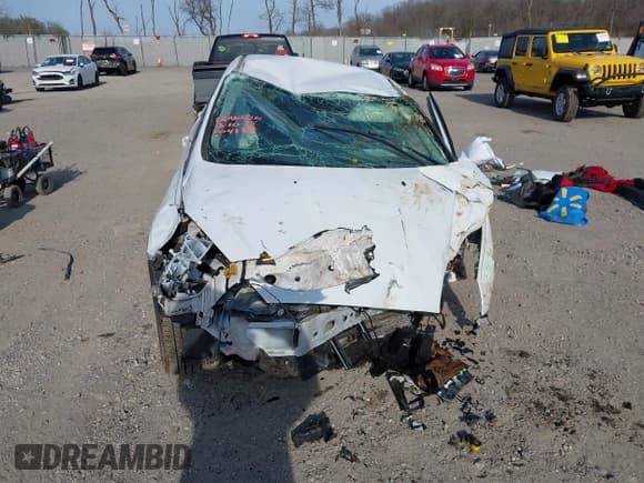 ✅ 2018 Ford Focus SE • VIN: 1FADP3FE3JL318623 • Лот: 41807703. Опубликован ранее на IAAI с пробегом 113 032 миль. Бесплатный доступ к архиву аукционных продаж из США и подробный отчёт об истории автомобиля на DreamBid. Изображение 12.