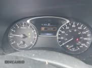 ✅ 2018 Nissan Pathfinder SL • VIN: 5N1DR2MM2JC642120 • Lot: 41806544. Listed on IAAI with 68,279 mi. Free auction sales archive from the USA and detailed vehicle history report at DreamBid. Image 7.