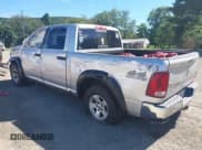✅ 2009 Dodge 1500 SLT • VIN: 1D3HV13P69S731303 • Lot: 39212979. Wystawiony na IAAI z przebiegiem 121 124 mil. Bezpłatny archiwum sprzedaży aukcyjnych z USA i szczegółowy raport historii pojazdu na DreamBid. Zdjęcie 3.