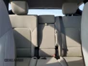 ✅ 2017 Hyundai Santa Fe 2.4L • VIN: 5NMZU3LB2HH018960 • Лот: 58431823. Опубликован ранее на Copart с пробегом 51 116 миль. Бесплатный доступ к архиву аукционных продаж из США и подробный отчёт об истории автомобиля на DreamBid. Изображение 10.