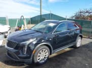 ✅ 2019 Cadillac XT4 FWD Luxury • VIN: 1GYAZAR48KF151748 • Lot: 43609652. Wystawiony na IAAI z przebiegiem 36 272 mil. Bezpłatny archiwum sprzedaży aukcyjnych z USA i szczegółowy raport historii pojazdu na DreamBid. Zdjęcie 18.