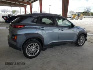 ✅ 2021 Hyundai Kona SEL • VIN: KM8K22AAXMU604333 • Лот: 60241034. Опубликован ранее на Copart с пробегом 49 623 миль. Бесплатный доступ к архиву аукционных продаж из США и подробный отчёт об истории автомобиля на DreamBid. Изображение 3.