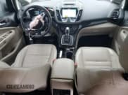 ✅ 2017 Ford C-Max Titanium • VIN: 1FADP5DU2HL111026 • Lot: 82679625. Wystawiony na Copart z przebiegiem 46 028 mil. Bezpłatny archiwum sprzedaży aukcyjnych z USA i szczegółowy raport historii pojazdu na DreamBid. Zdjęcie 8.