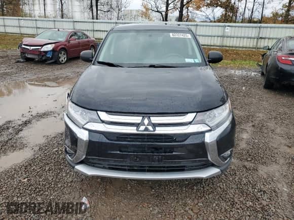 2018 Mitsubishi Outlander ES с VIN JA4AZ2A3XJZ003185, выставлен на аукционе Copart как лот 82727425 с пробегом 146 684 миль миль и Чистый • Clean title. История ставок и продаж доступна на DreamBid. Изображение 5.