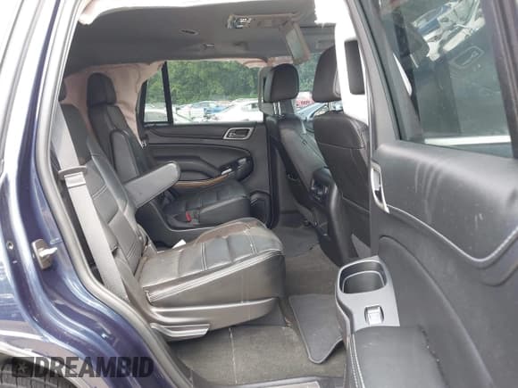 ✅ 2018 GMC Yukon Denali • VIN: 1GKS2CKJ5JR209326 • Lot: 42897764. Listed on IAAI with 105,252 mi. Free auction sales archive from the USA and detailed vehicle history report at DreamBid. Image 8.